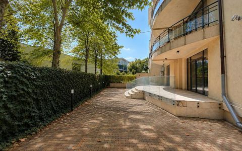 For Sale | Apartament 187 mp  | Curte 175 mp | Garaj | Floreasca -Aviatiei