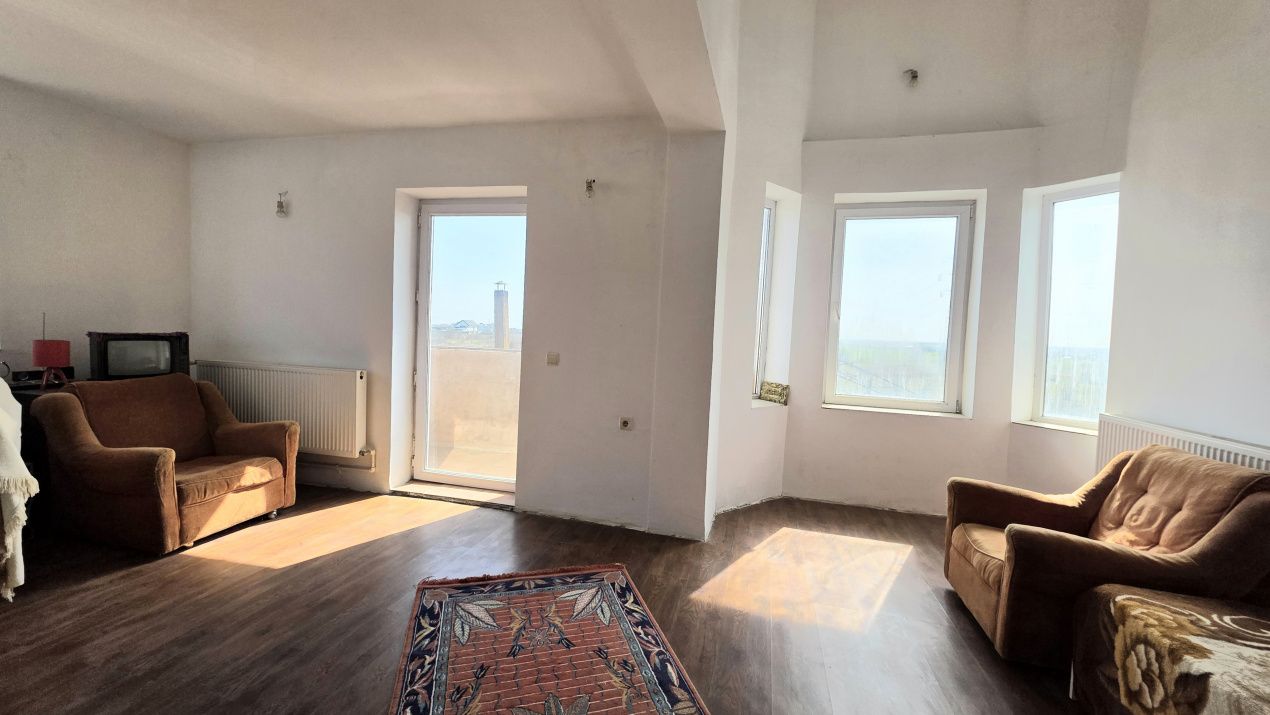 Vila de vanzare in Constanta, 6 camere, zona Km5 – fotografia 11 din 18