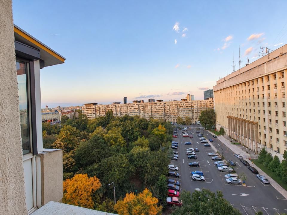 Gara de Nord | 3 camere | Vedere spre parc | 2 băi | Mobilat și utilat | – fotografia 18 din 19
