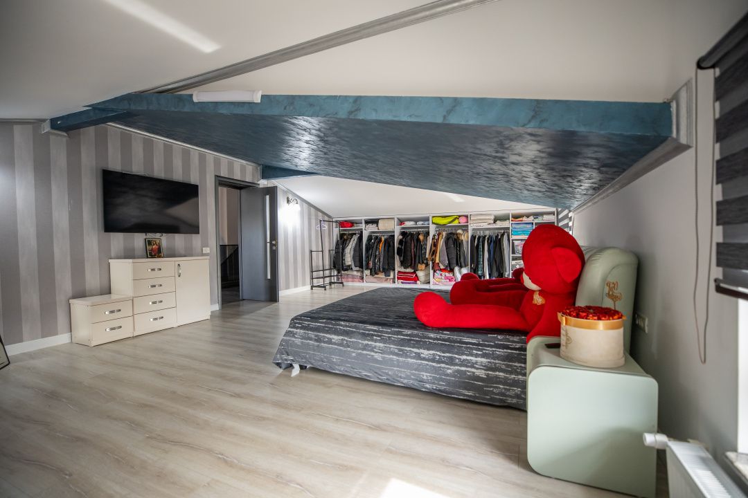 CASA P+1+M, situata in zona KAMSAS – fotografia 34 din 93