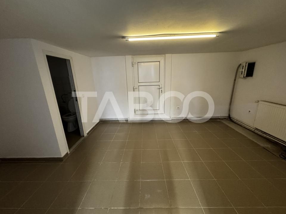 Spatiu comercial cu 4 camere 84 mpu doua intrari Orasul de Jos Sibiu – fotografia 6 din 8