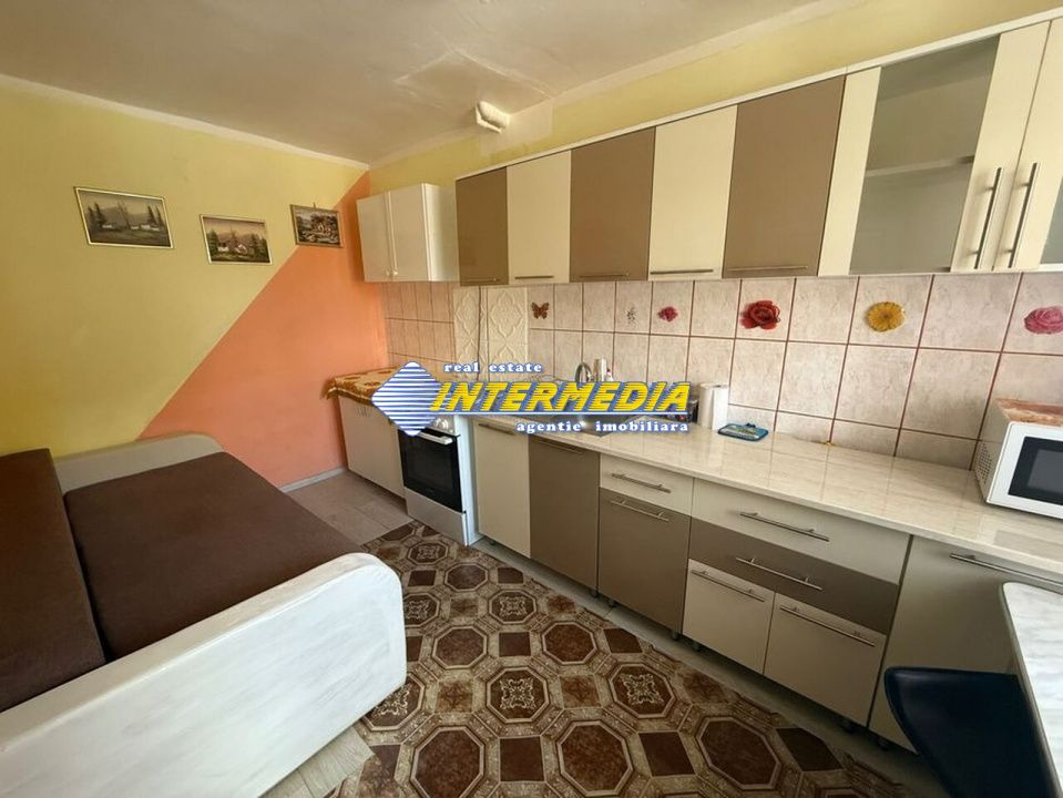 Garsoniera de inchiriat Cetate etaj 1 mobilata complet – fotografia 3 din 7