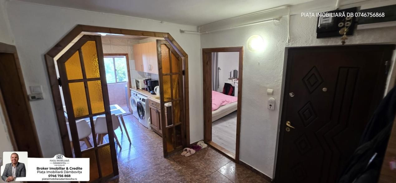Apartament 2 Camere Decomandat – Micro 4, Târgoviște – foarte spațios – fotografia 1 din 12