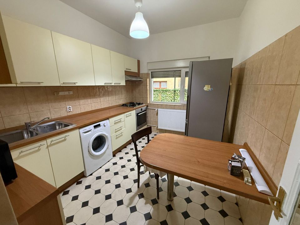 Casa de Vanzare | 5 Camere | Podul Grant | Spatiu Birouri | Parcare – fotografia 8 din 15