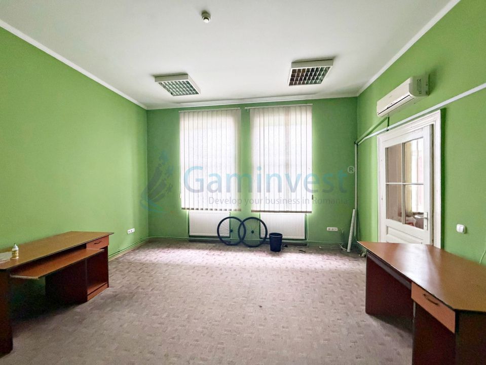 Spatiu de birou de inchiriat , 4 incaperi , zona centrala, Oradea – fotografia 3 din 7