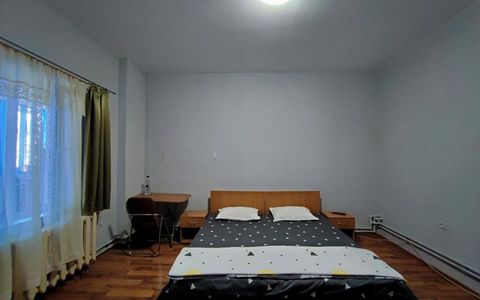 Garsoniere de inchiriat in zona Centru, str. Stefan cel Mare, utilitati incluse