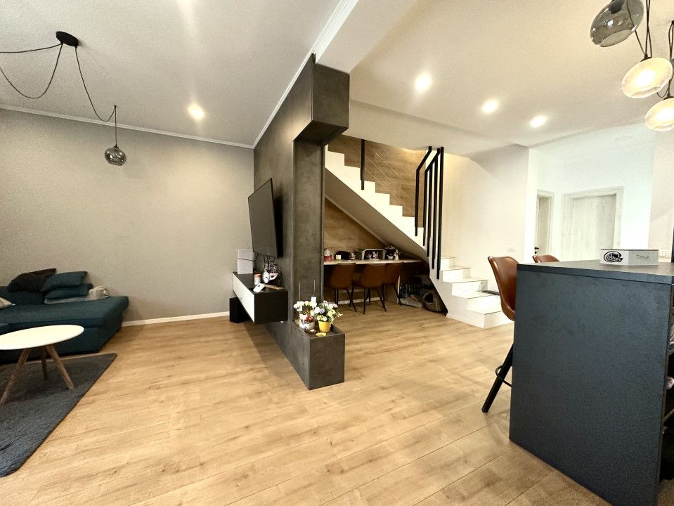 Duplex elegant, 4 camere, 104 mp utili, 325 mp teren - Dumbravita – fotografia 4 din 15