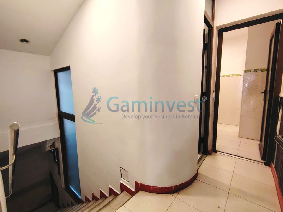 Spatiu comercial ultracentral de inchiriat, in Oradea, Bihor – fotografia 12 din 14