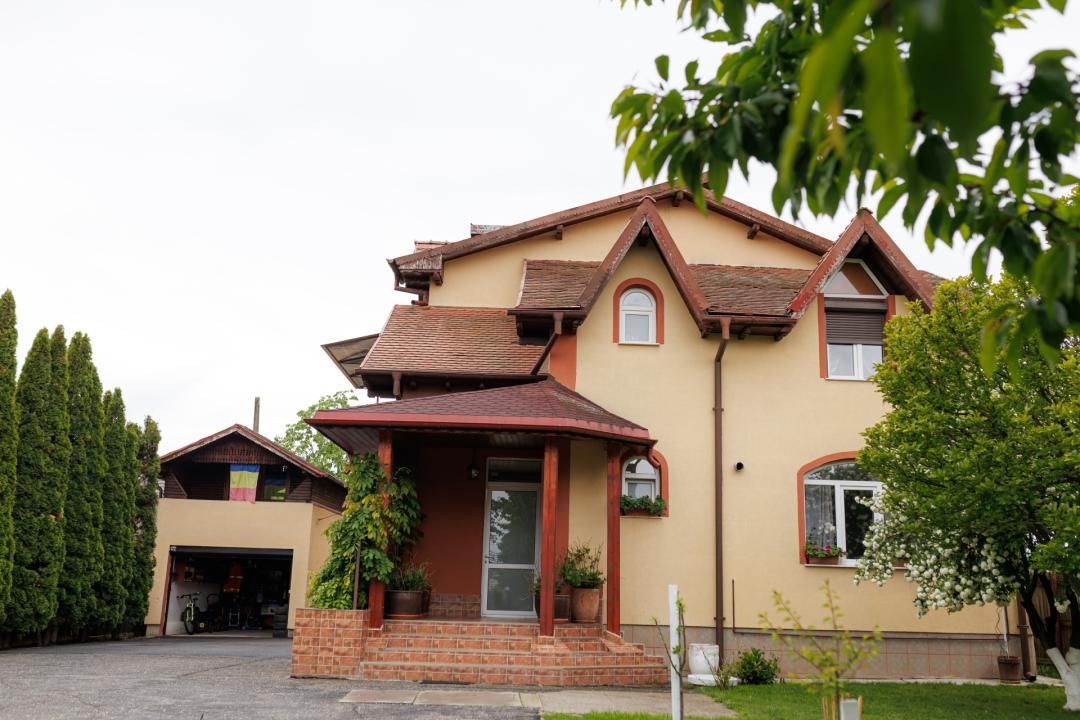 Bascov | Casă individuală spațioasă | Teren 937 mp – fotografia 2 din 20