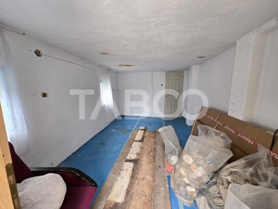 Casa de vanzare cu teren 412 mp pivnita garaj in Terezian Sibiu – fotografia 14 din 34