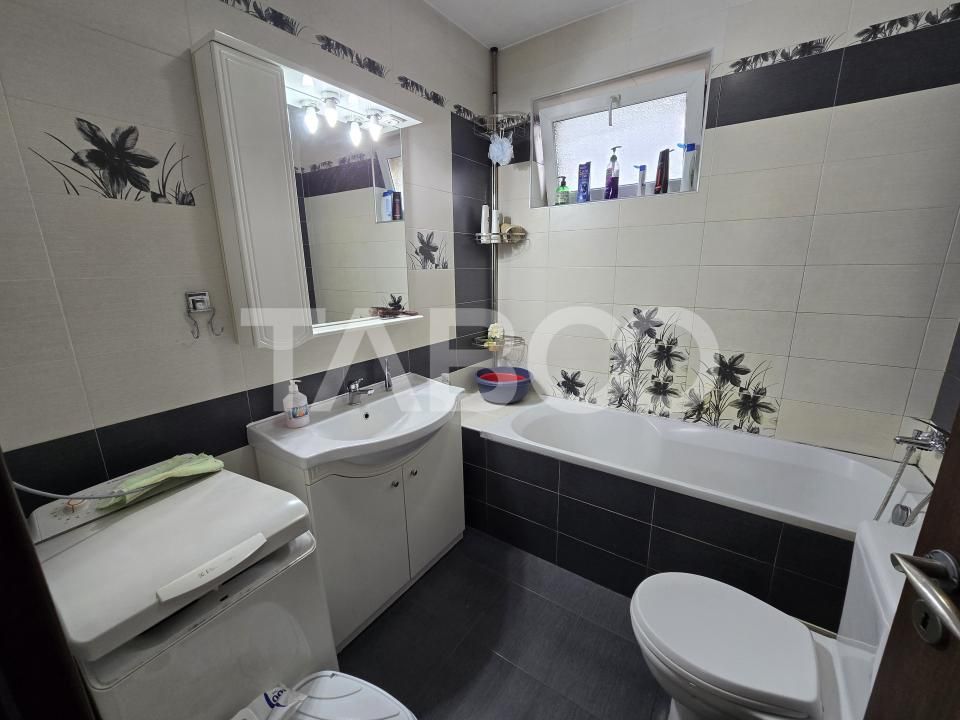 Apartament 3 camere decomandat mobilat balcon parcare Turnisor Sibiu – fotografia 6 din 13