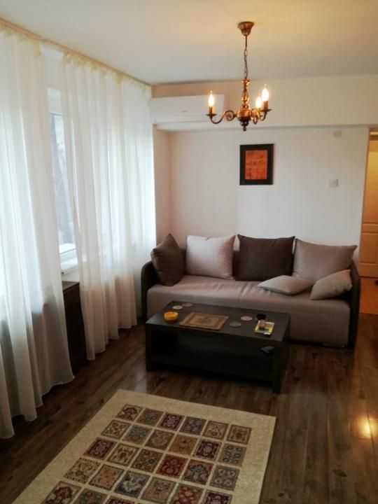 2 Camere de inchiriat | Universitate | Centrala proprie | Metrou – fotografia 1 din 12