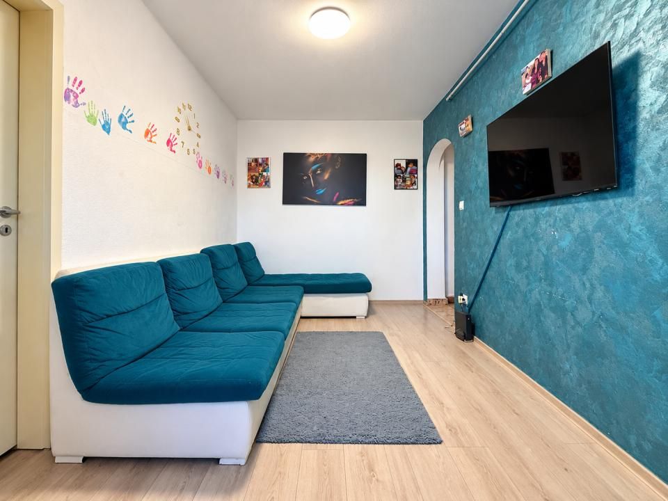 Apartament 3 camere, 48mp utili, etaj 3, centrala proprie-Piata Doina – fotografia 2 din 8