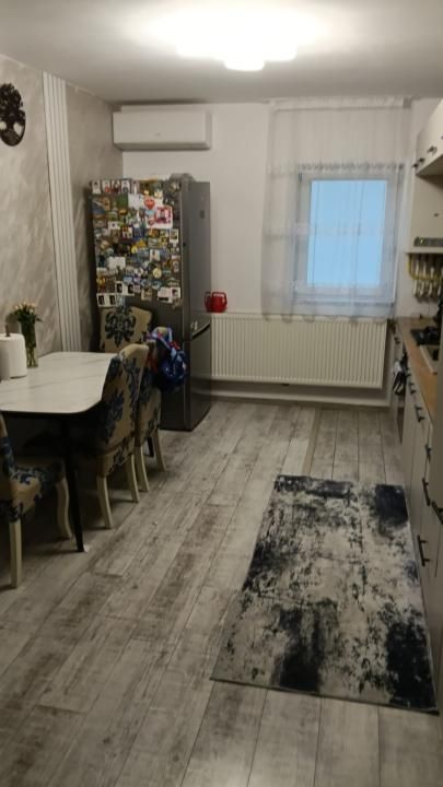Apartament decomandat 2 camere etaj intermediar si parcare! – fotografia 9 din 13