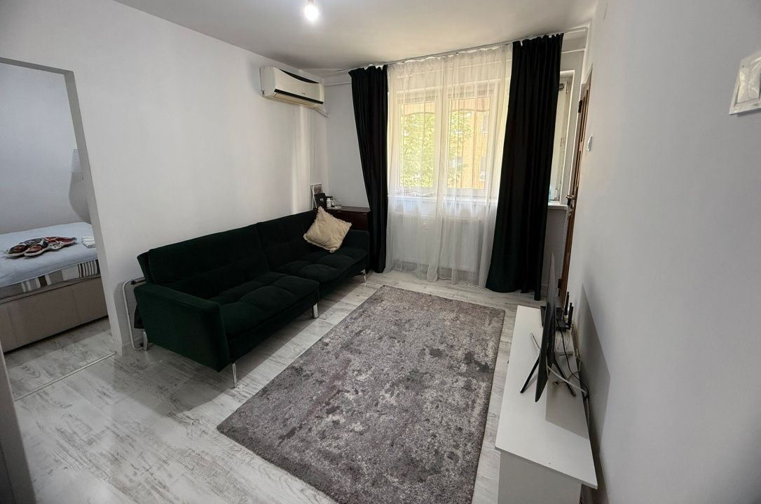 Apartament 2 camere, 30 mp, cartier Valea Rosie, zona Pietei – fotografia 1 din 9