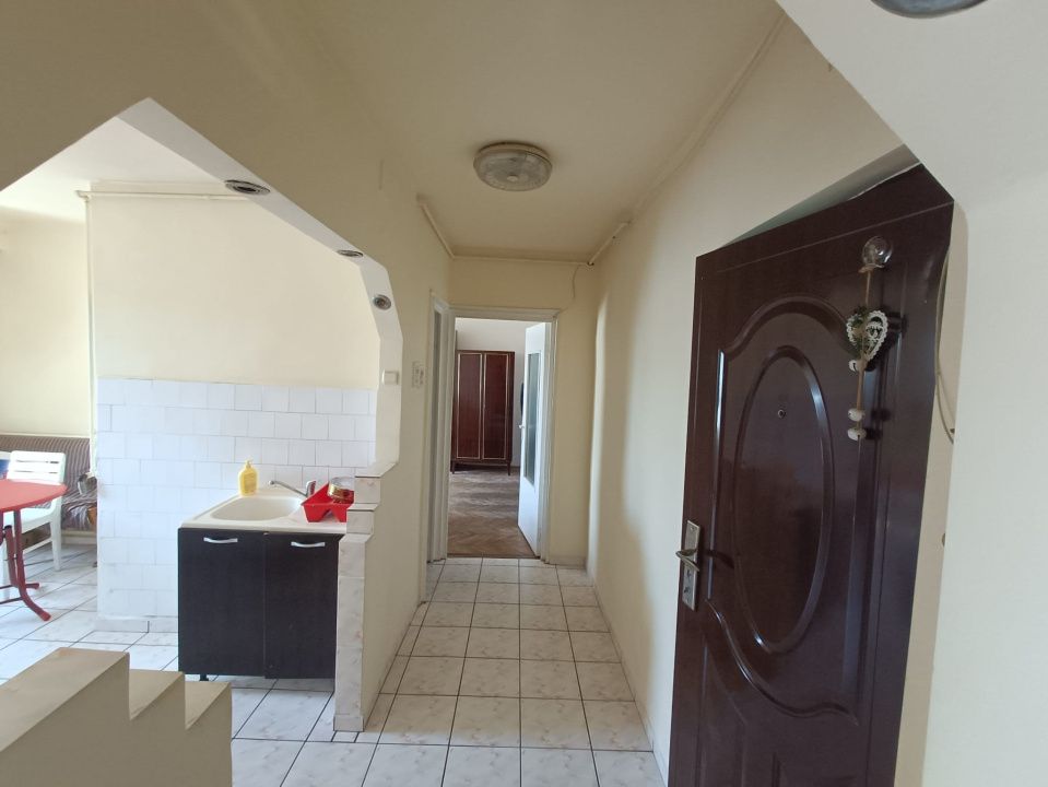 Apartament cu 2 camere de vânzare în Reghin – fotografia 3 din 11
