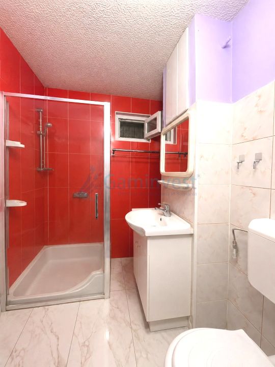 Apartament de vanzare in Oradea, decomandat cu 3 camere, zona Dacia – fotografia 5 din 7