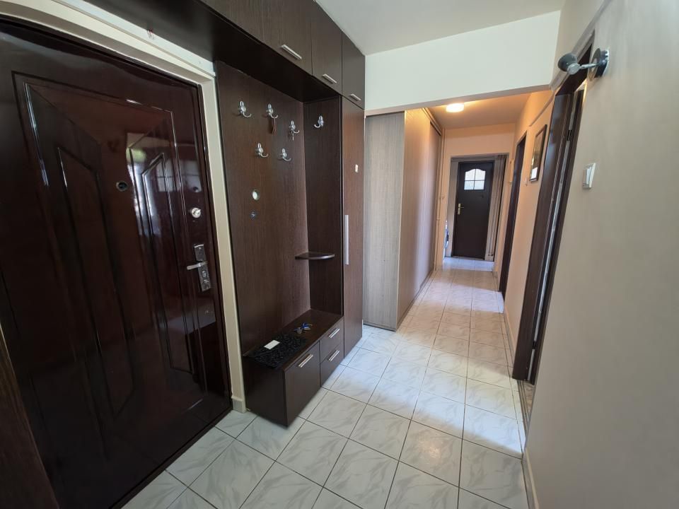 Tomis 3 apartament 3 camere decomandat Bd.Tomis – fotografia 5 din 10