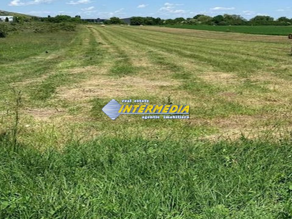 Teren intravilan Industrial 9400 mp d=31 m Alba Iulia Zona Ambient cu Utilitati – fotografia 3 din 3