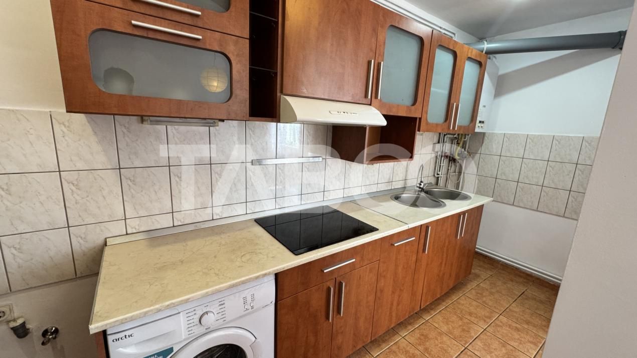 Apartamanet 3 camere de inchiriat mobilat utilat 100 mpu CENTRAL Sibiu – fotografia 3 din 7
