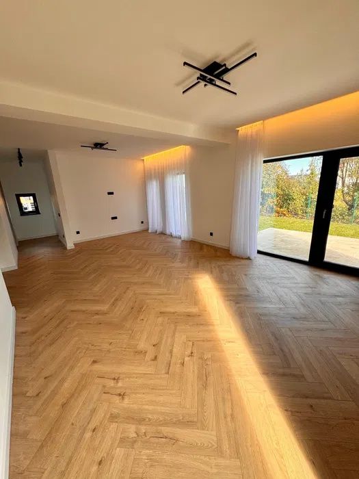 Duplex premium finisat | 145 mp utili | 300mp teren | Domnești – fotografia 1 din 8
