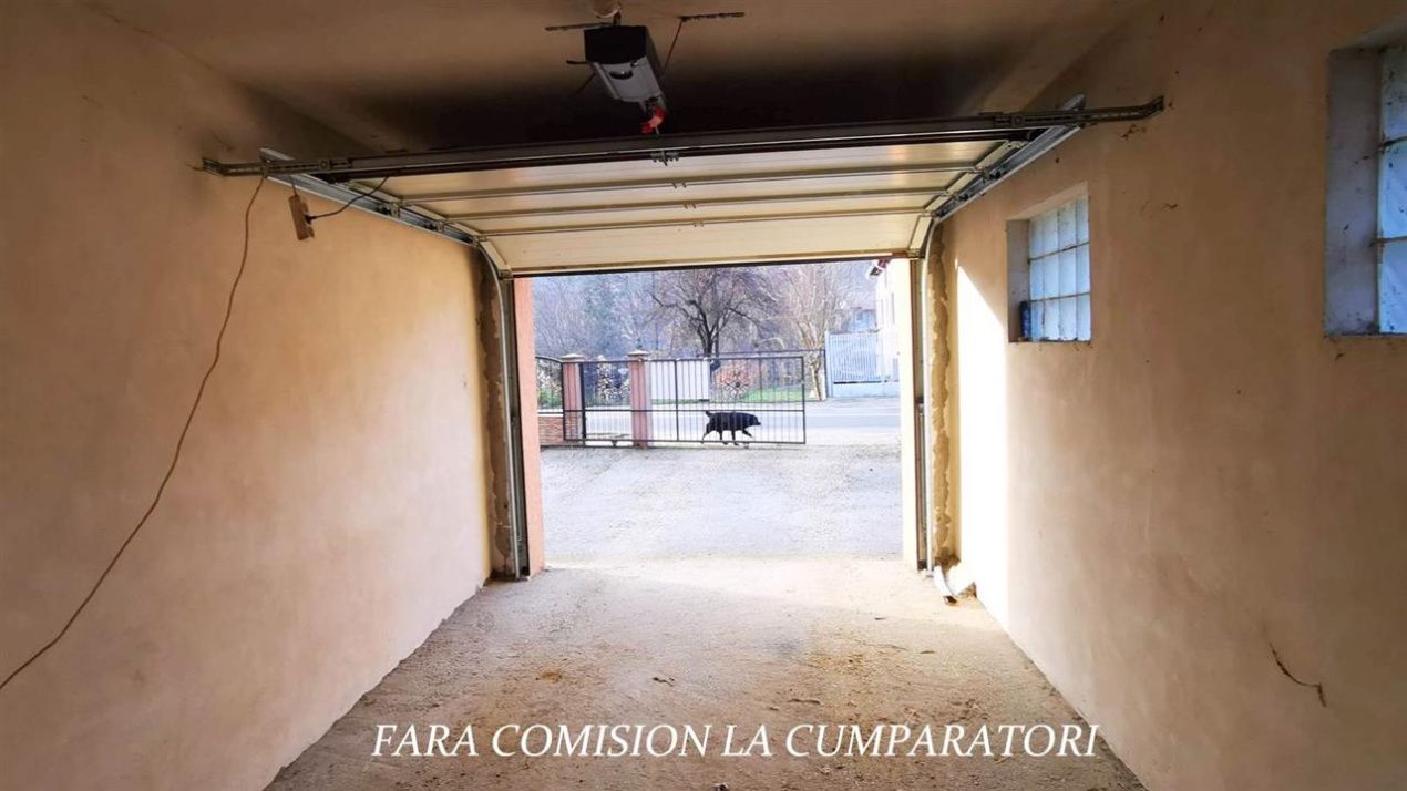 OLANESTI VILA CU TEREN GENEROS – fotografia 16 din 25
