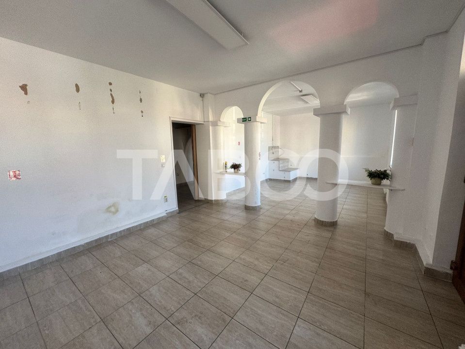 Spatiu comercial de inchiriat 3 camere 80 mpu Calea Dumbravii Sibiu – fotografia 1 din 6
