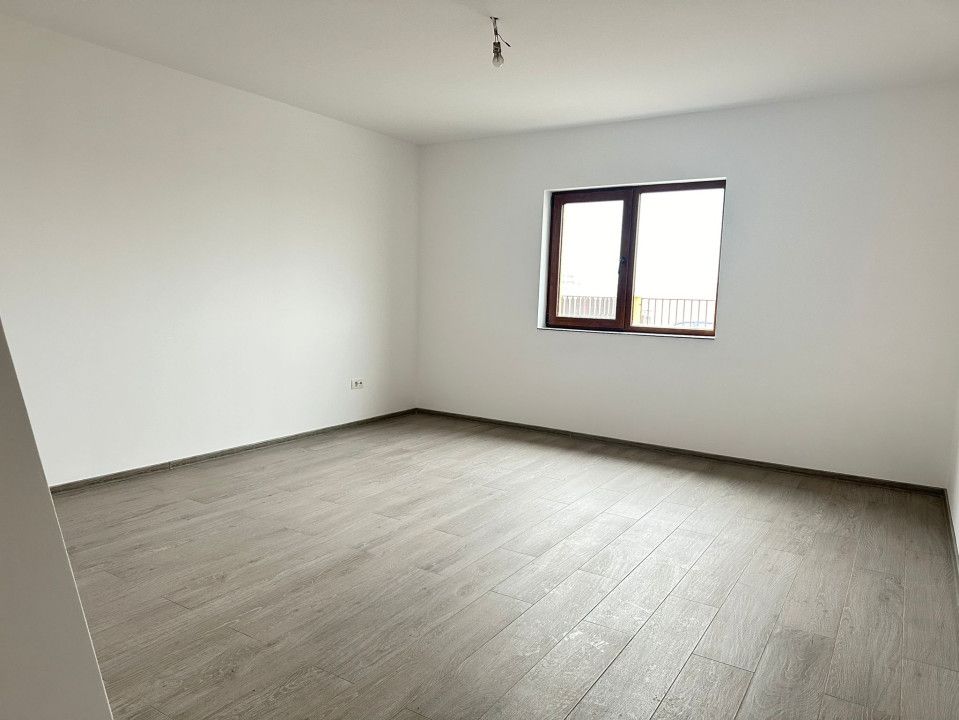 Duplex spatios, 5 camere, 125 mp utili, 353 mp teren - Dumbravita – fotografia 6 din 9