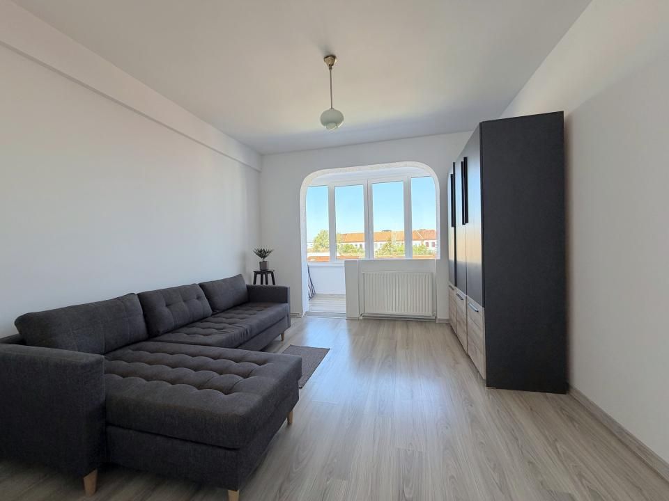 Apartament de inchiriat, 2 camere, central, renovat recent – fotografia 2 din 15