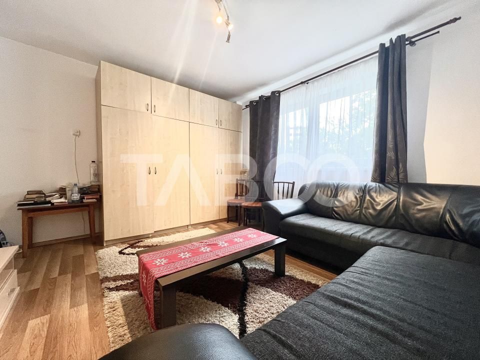 Apartament cu 4 camere de vanzare cu lift etaj intermediar in Manastur – fotografia 3 din 12