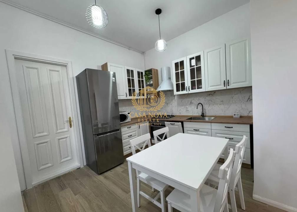 Apartament 3 camere 90, terasa, gradina, parcare, Ultracentral – fotografia 1 din 8