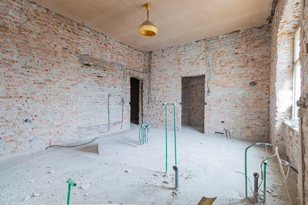 Proiect de restaurare lângă Cetatea Prejmer,  casă și teren de 5.458 mp – fotografia 24 din 35