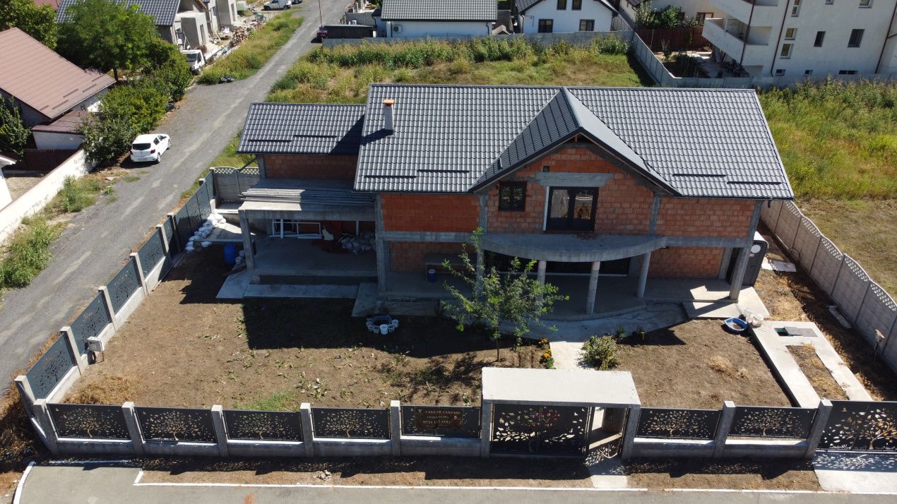 Casa P+M la Rosu in Valu lui Traian – fotografia 1 din 17