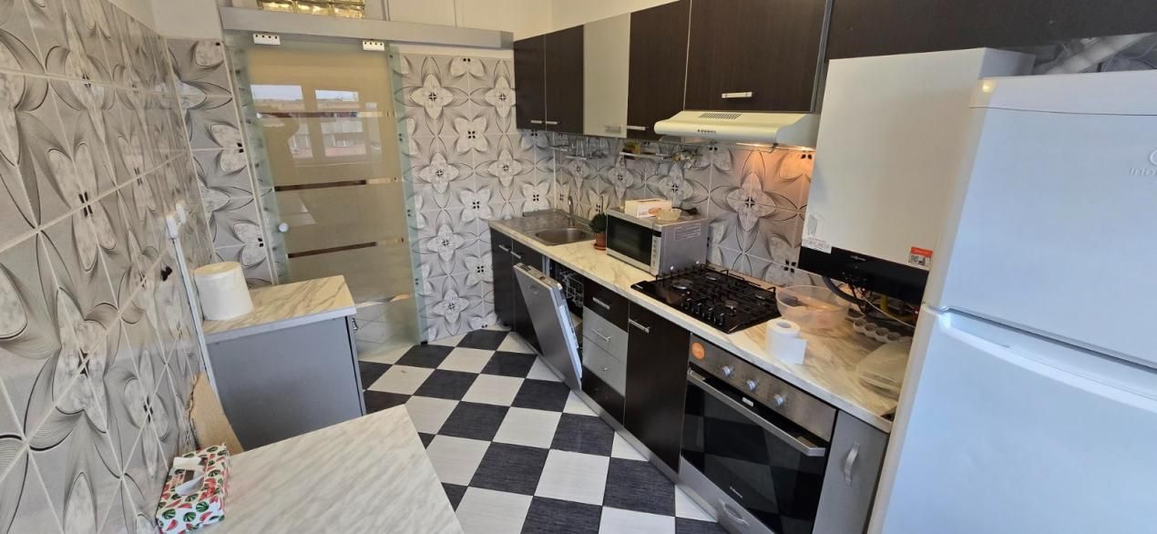 3 Camere de inchiriat | Obor | 2 Bai | Centrala | Parcare | Metrou – fotografia 6 din 12