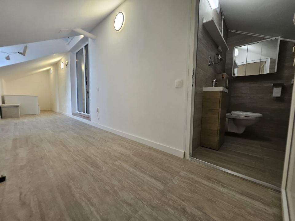 APARTAMENT 2 CAMERE | TERASĂ ÎNCHISĂ ȘI ACOPERITĂ | 1 LOC PARCARE | COSMOPOLIS – fotografia 3 din 10