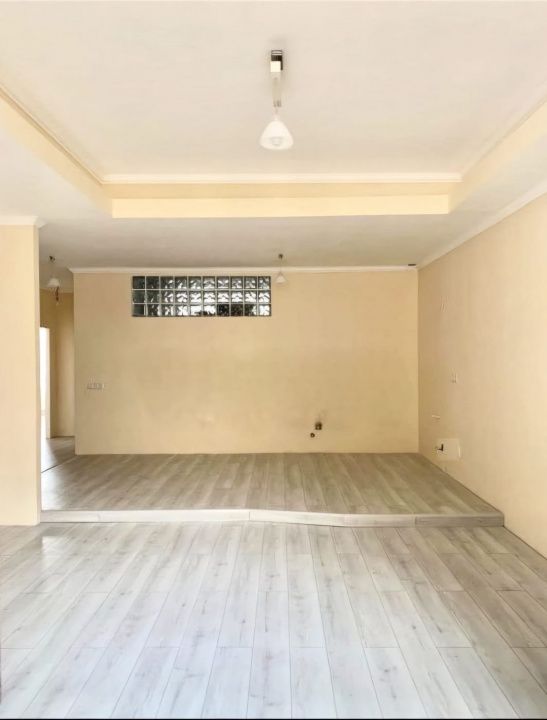 Apartament pe Horea la 2760€/mp,  4 camere, 95mp utili, renovat recent – fotografia 1 din 5