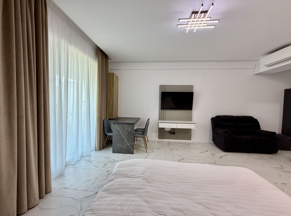 Studio in prima linie la mare, Sea On, Mamaia Nord, vedere catre mare – fotografia 18 din 21