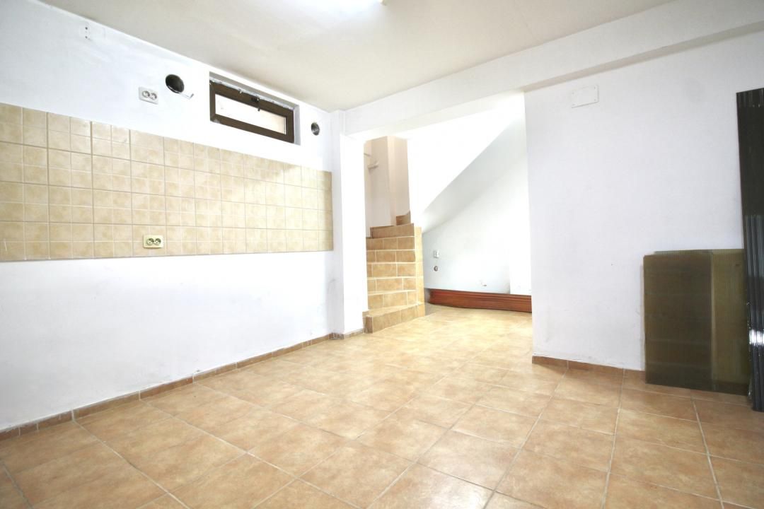 PRELUNGIREA GHENCEA-LIDL, APARTAMENT IN VILA 2010, CURTE 300 MP SI PARCARE! – fotografia 25 din 34