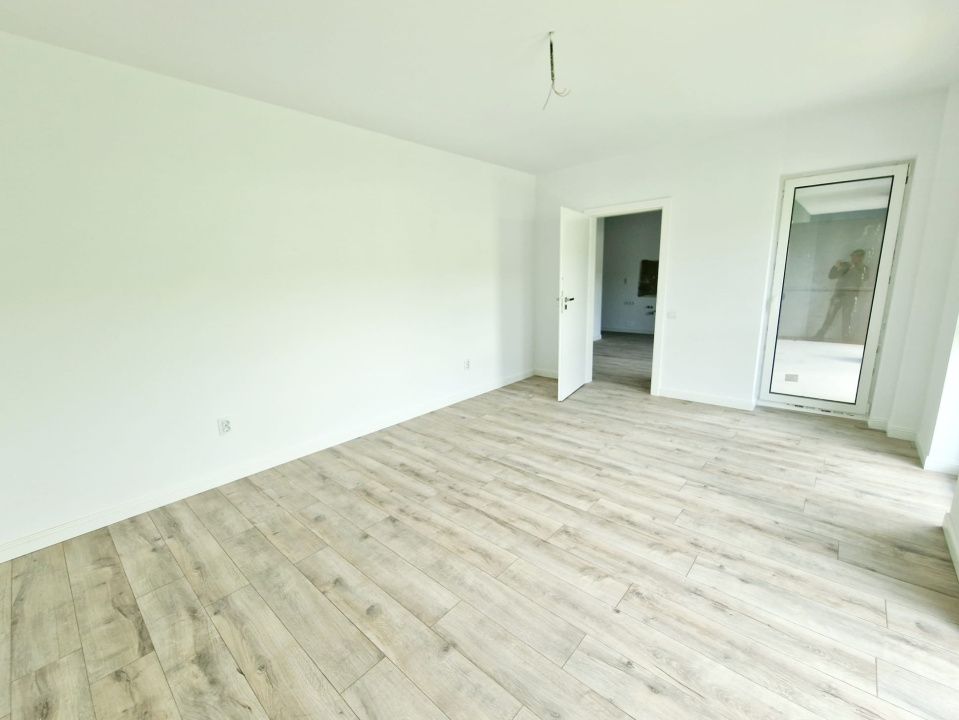 Apartament finisat cu CF in ansamblu privat – fotografia 2 din 11