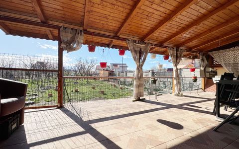 Casa individuala cu 5 camere, 836 mp teren - Sanandrei