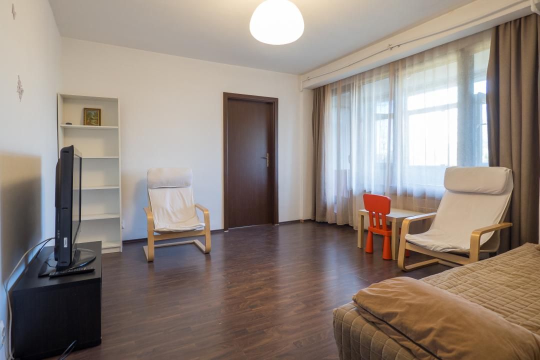 Eroii Revolutiei metrou, parc, gata de mutat, centrală proprie – fotografia 3 din 36