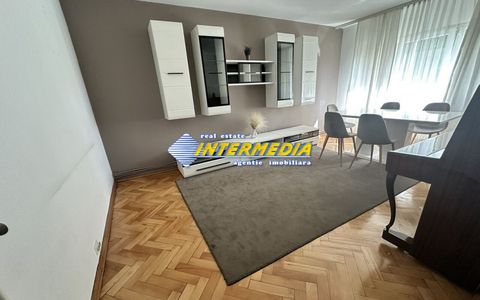 De Vanzare Apartament 4 camere decomandat 83 mp etaj 1 finisat complet