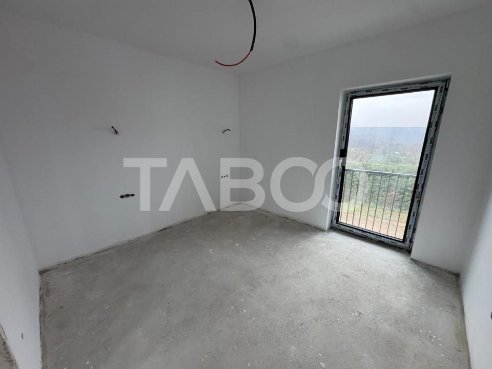 Casa individuala finisata de vanzare garaj Faget – fotografia 4 din 12