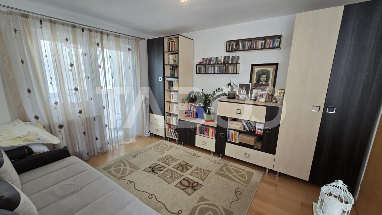 Apartament cu 3 camere etajul 1 de vanzare zona Pictor Brana Selimbar – fotografia 14 din 14