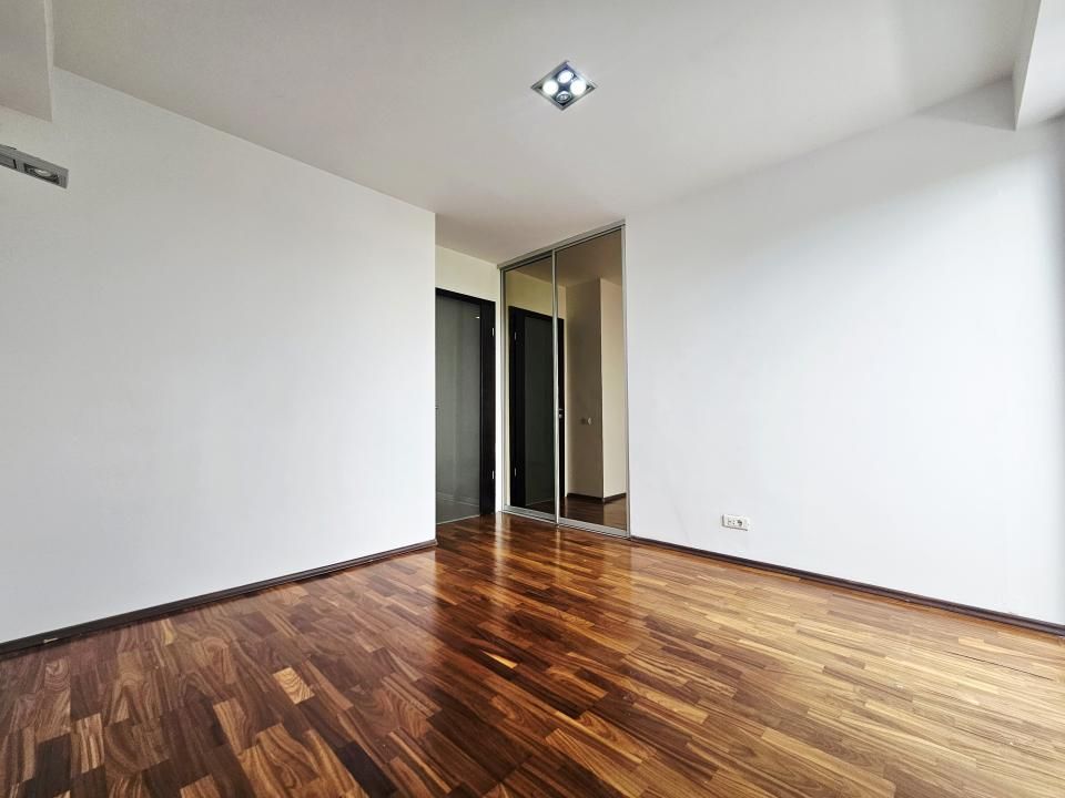 Iancu Nicolae/Bloc Boutique/ 4 camere de vanzare – fotografia 10 din 18