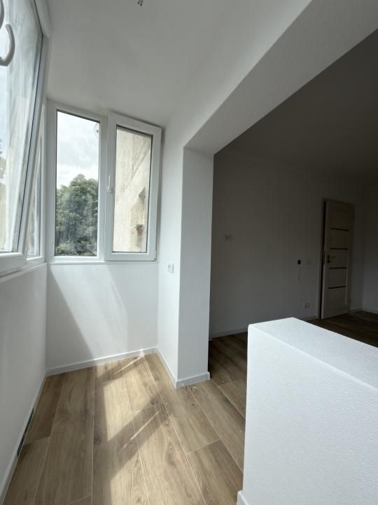Apartament cu 3 camere, decomandat, 65mp, etaj 1 - zona Dambovita – fotografia 14 din 18