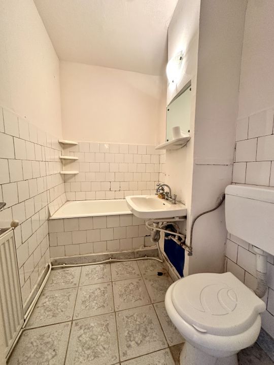GARSONIERA DECOMANDATA I CETATE I 32 MP I ETAJ 2 I NERENOVATA I – fotografia 13 din 14