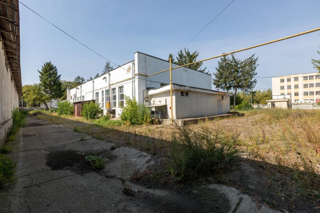 Proprietate de vânzare pentru investiție–teren 3874mp+construcții 989mp, Bacău – fotografia 44 din 47