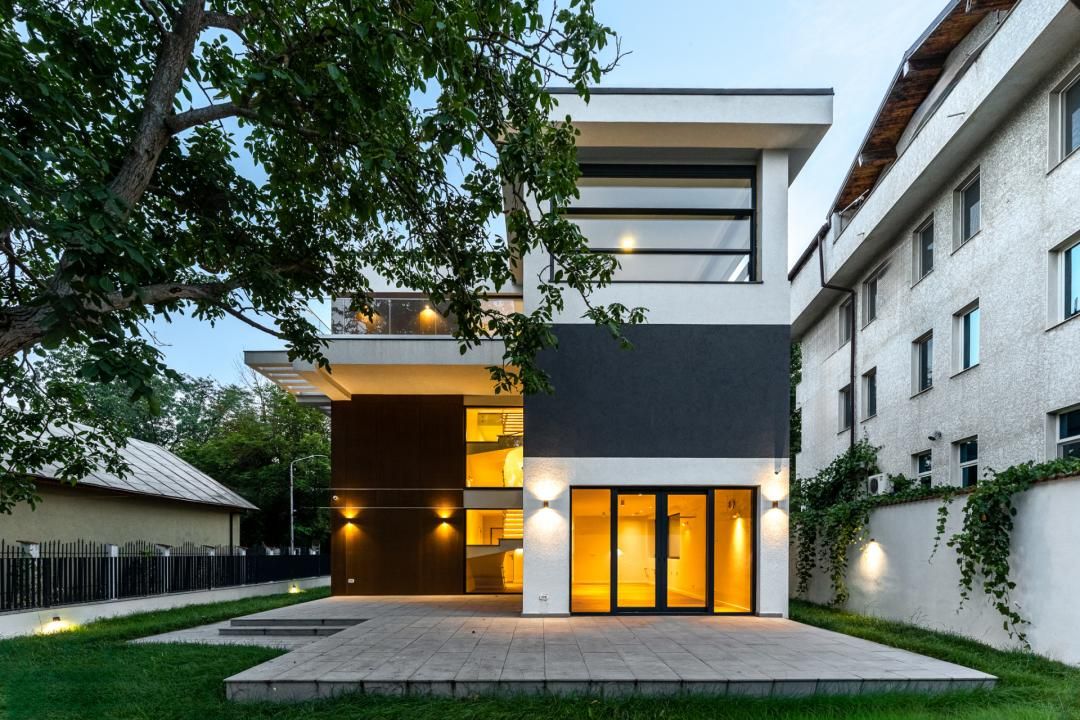 Vila individuala langa Lacul Baneasa | 6 camere, lift interior – fotografia 2 din 22