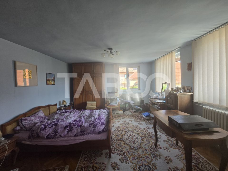 Casa de vanzare 260mp 7 camere curte 113mp in zona Trei Stejari Sibiu – fotografia 4 din 11